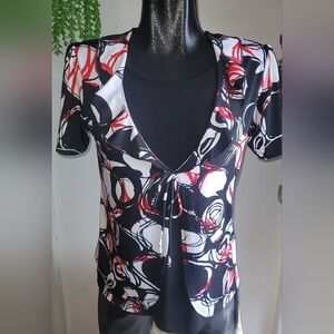 Lindor Black, White and Red Circle Patterned Short Sleeve Top M